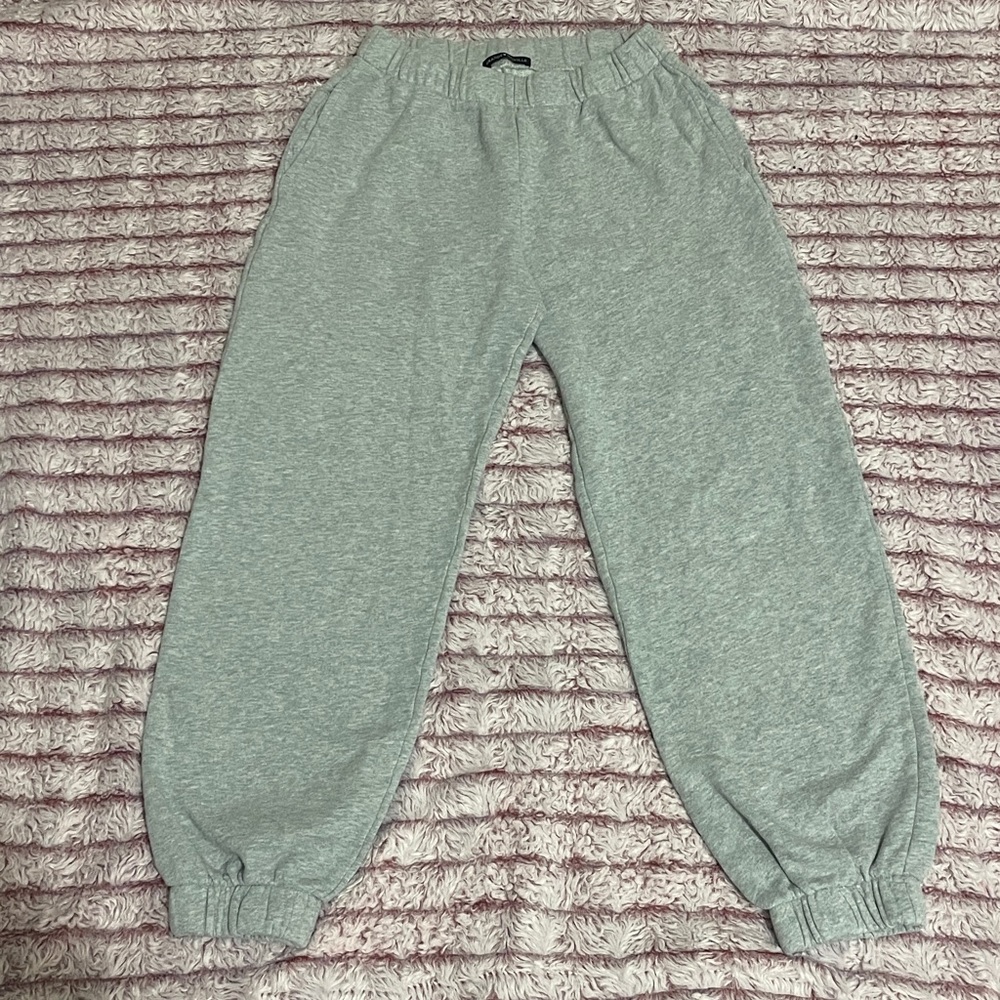Brandy Melville Light Gray Rosa Sweatpants